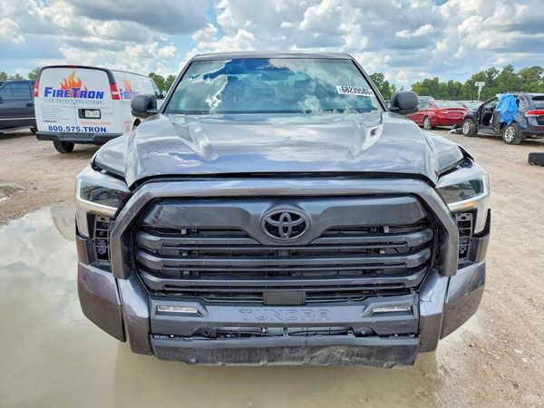 2026 TOYOTA TUNDRA
