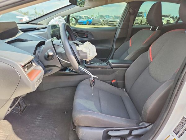 2024 TOYOTA PRIUS — DENT