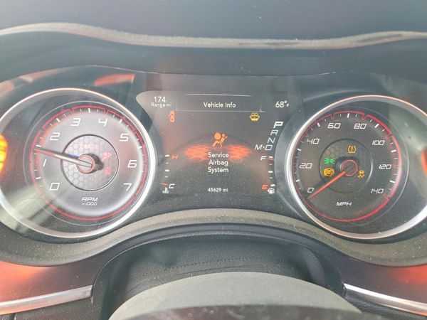 2016 DODGE CHARGER SE