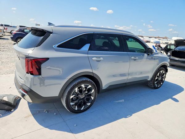 2025 KIA SORENTO