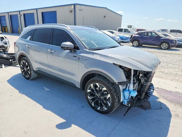 2025 KIA SORENTO