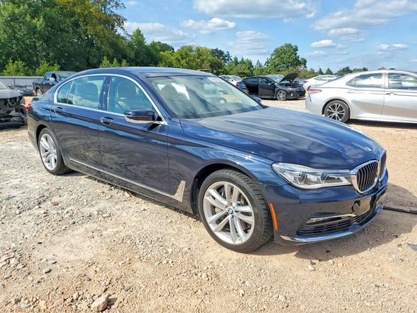 2016 BMW 750