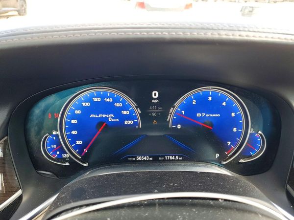 2016 BMW 750