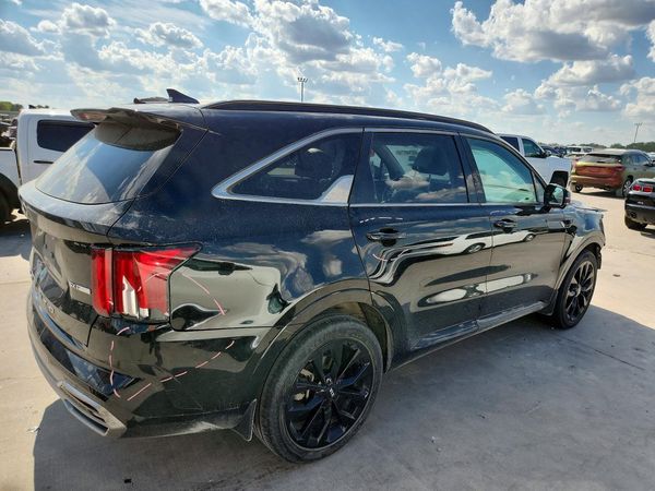 2021 KIA SORENTO
