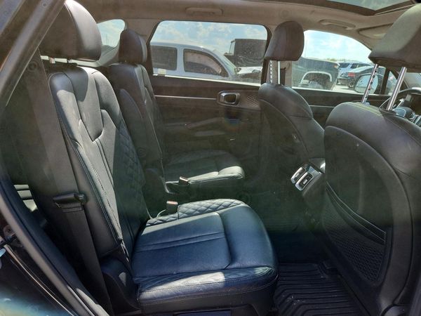 2021 KIA SORENTO