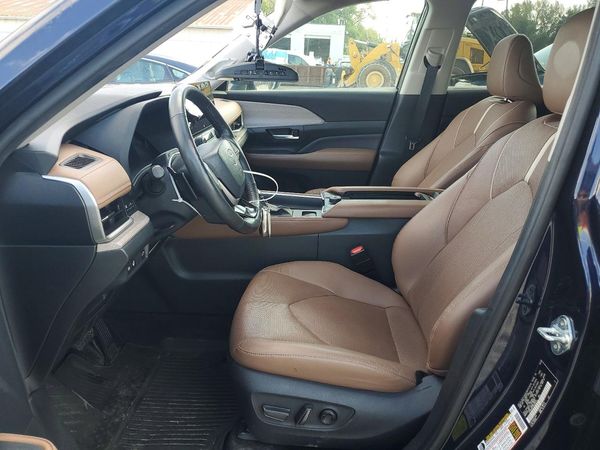 2024 TOYOTA GRAND HIGHLANDER