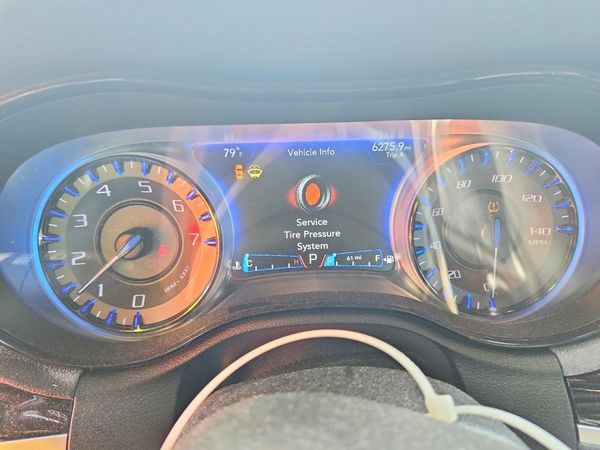 2017 CHRYSLER 300