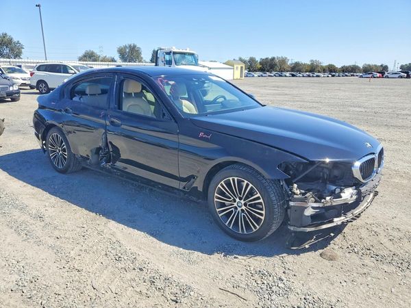 2018 BMW 530E