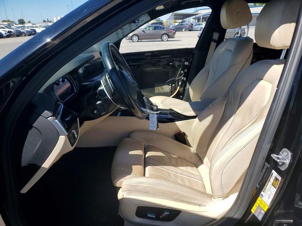 2018 BMW 530E