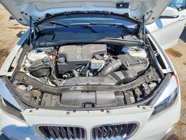 2015 BMW X1 — Engine bay
