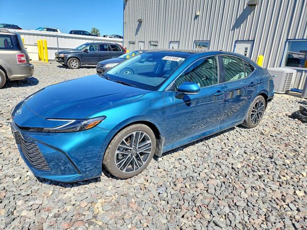 2025 TOYOTA CAMRY