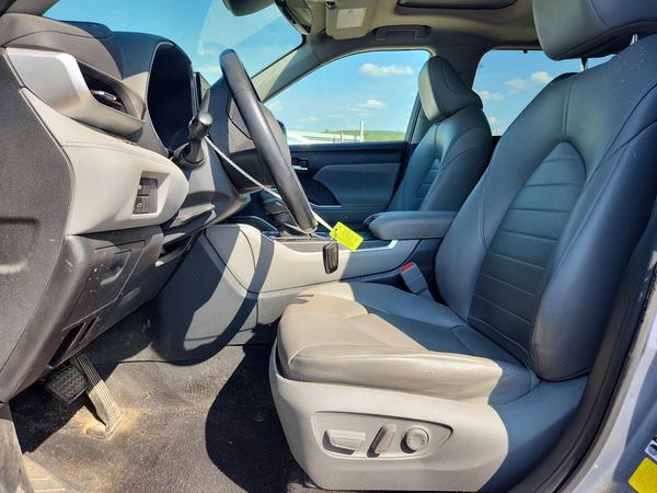 2022 TOYOTA HIGHLANDER