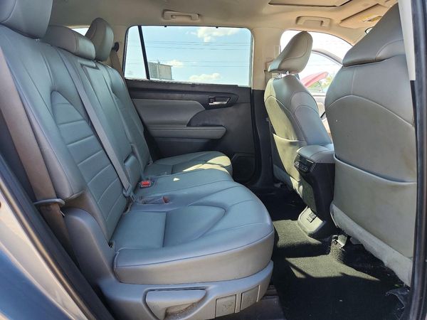 2022 TOYOTA HIGHLANDER