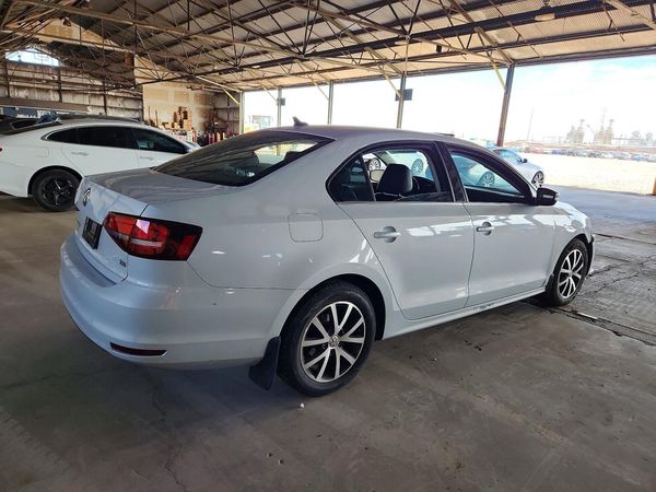 2017 VOLKSWAGEN JETTA SE