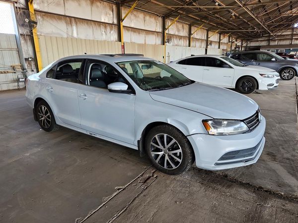 2017 VOLKSWAGEN JETTA SE