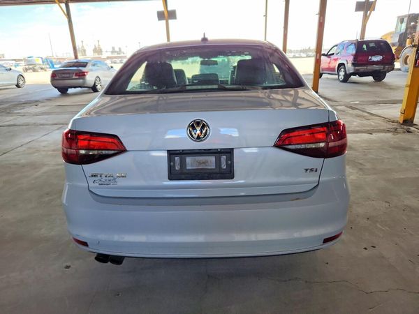 2017 VOLKSWAGEN JETTA SE