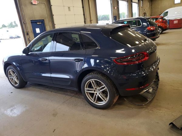 2018 PORSCHE MACAN