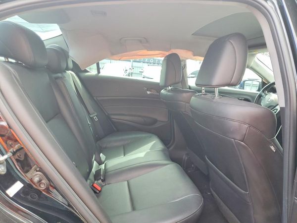2017 ACURA ILX Base/Acura Watch Plus