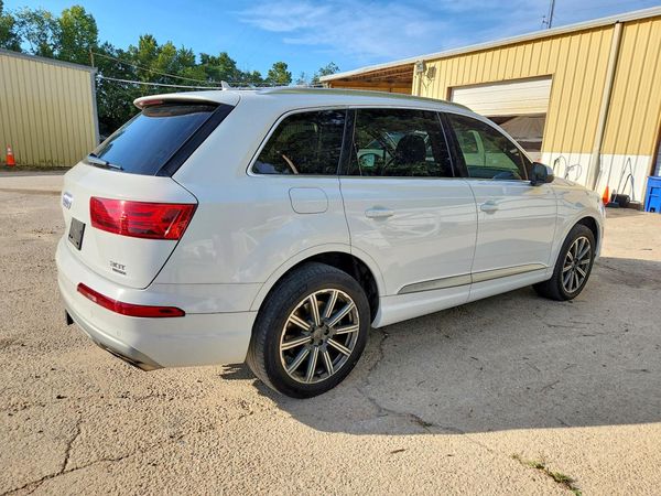 2017 AUDI Q7 quattro Prestige — PSRA