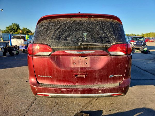 2018 CHRYSLER PACIFICA Limited
