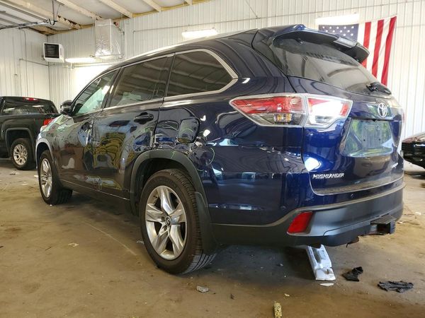 2016 TOYOTA HIGHLANDER