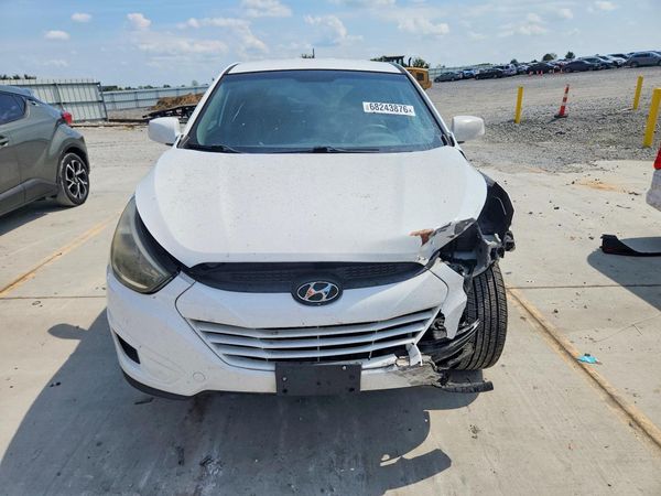 2015 HYUNDAI TUCSON