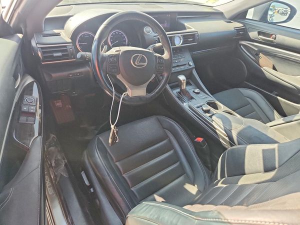 2017 LEXUS RC 200t