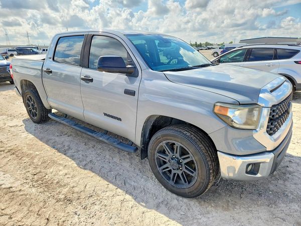 2020 TOYOTA TUNDRA SR5 Grade