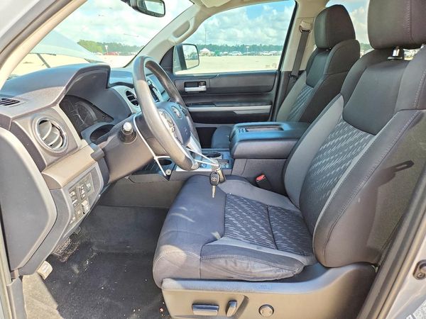 2020 TOYOTA TUNDRA SR5 Grade