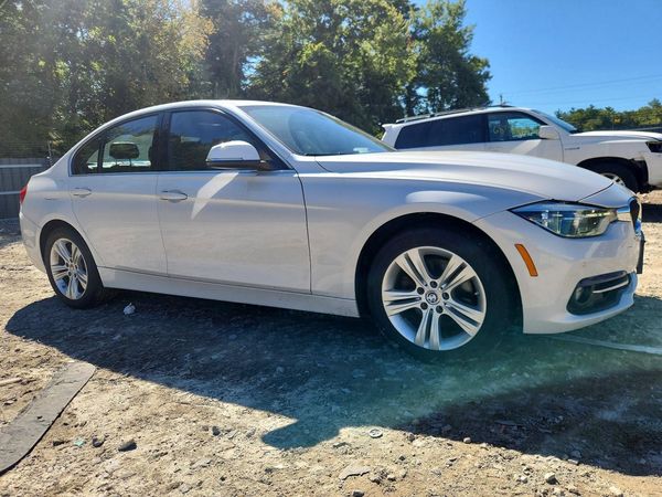 2018 BMW 330 xDrive SA