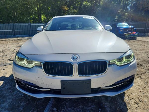 2018 BMW 330 xDrive SA