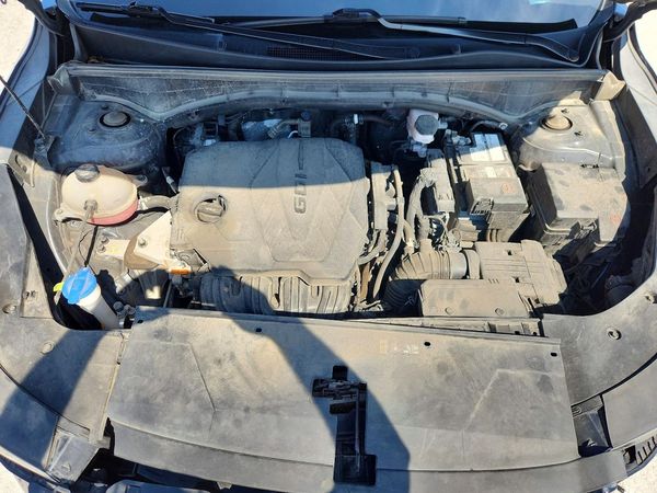 2024 KIA SORENTO S — Engine bay