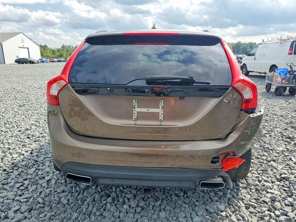 2018 VOLVO V60 CROSS COUNTRY