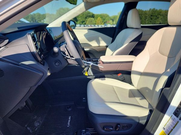 2026 LEXUS RX 350 — DENT