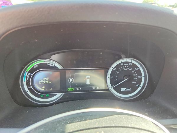 2017 KIA NIRO FE / LX / LX Tech
