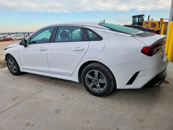 2022 KIA K5