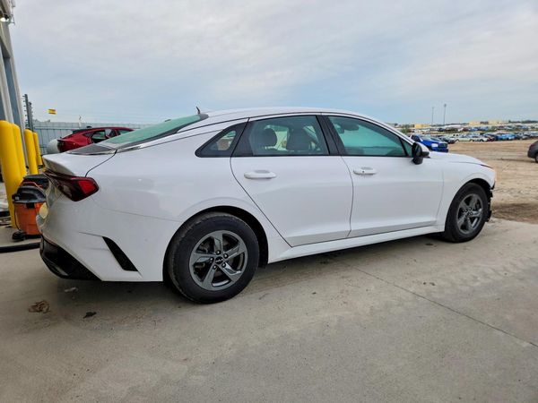 2022 KIA K5
