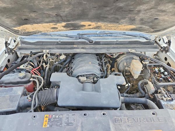 2019 CHEVROLET TAHOE Special Services Vehicle — Engine bay