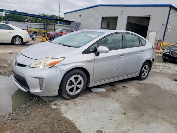 2014 TOYOTA PRIUS