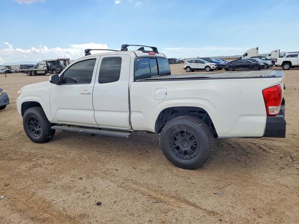 2017 TOYOTA TACOMA