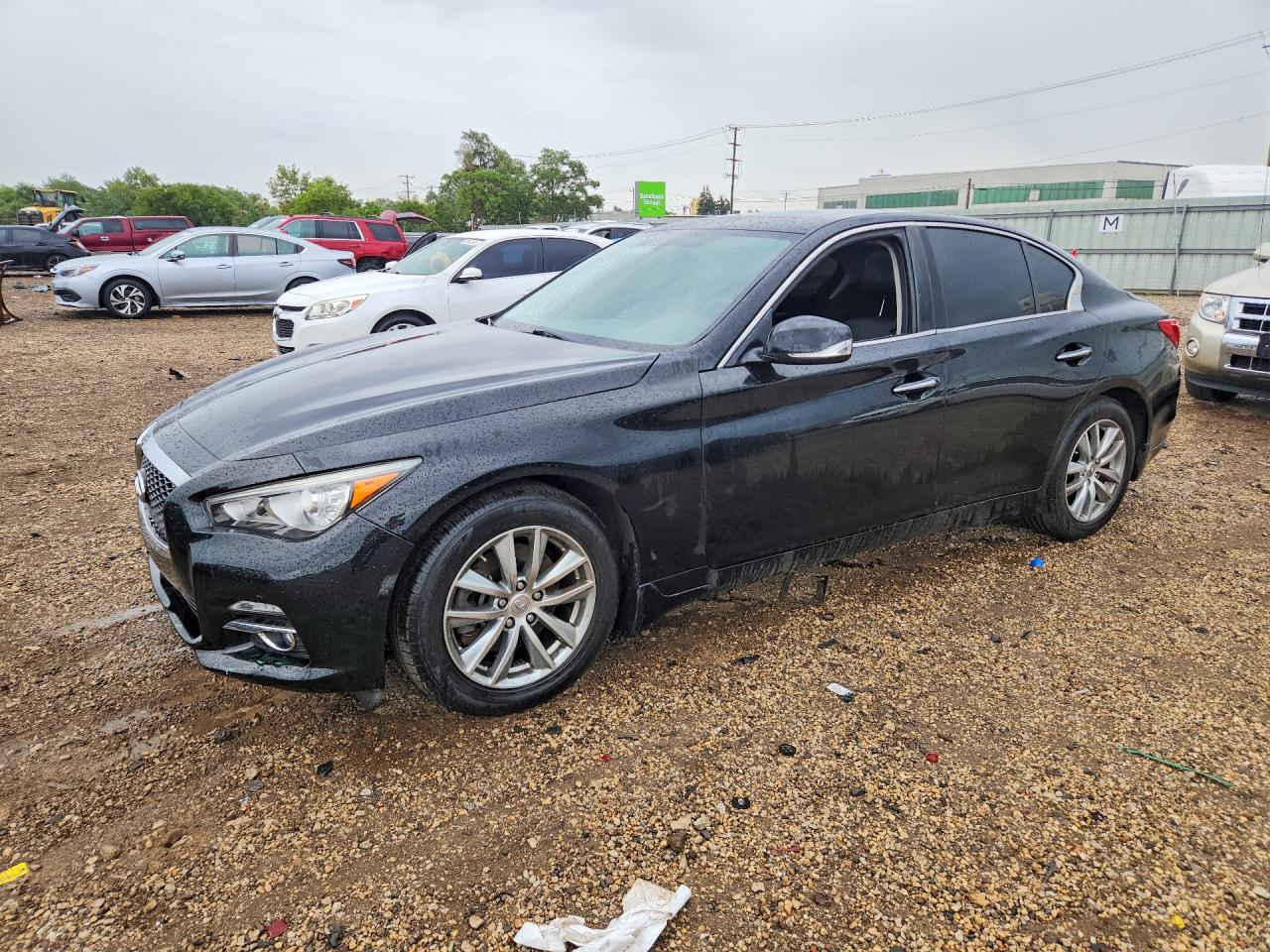 2015 INFINITI Q50