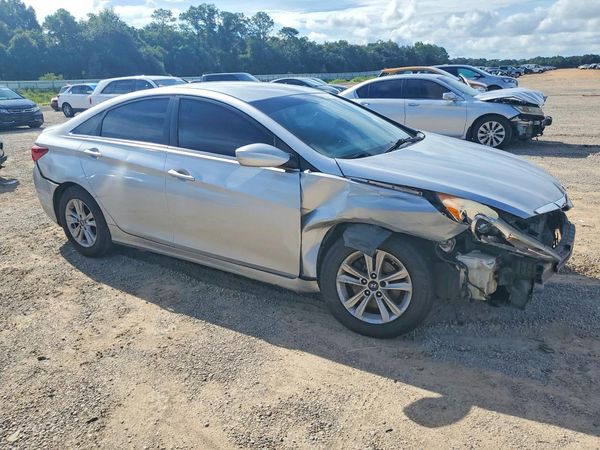 2013 HYUNDAI SONATA GLS/ GLS Popular