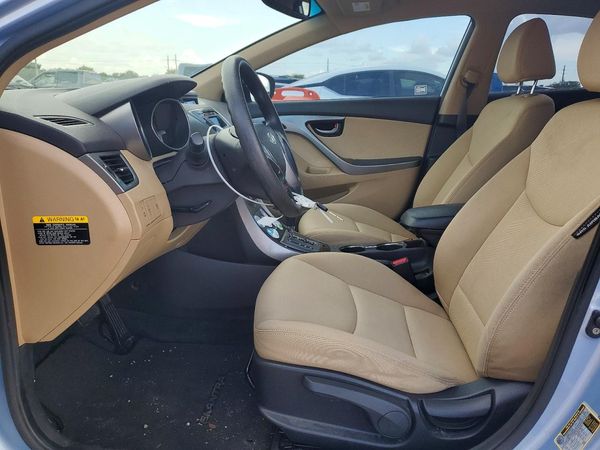 2013 HYUNDAI ELANTRA