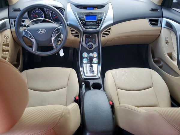 2013 HYUNDAI ELANTRA