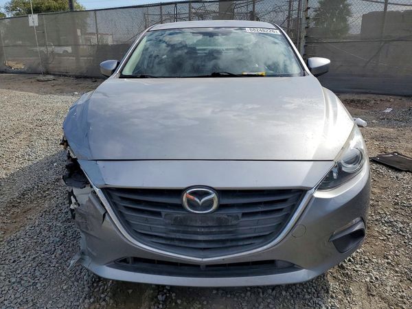 2015 MAZDA 3
