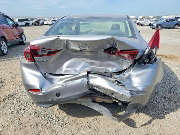 2015 MAZDA 3