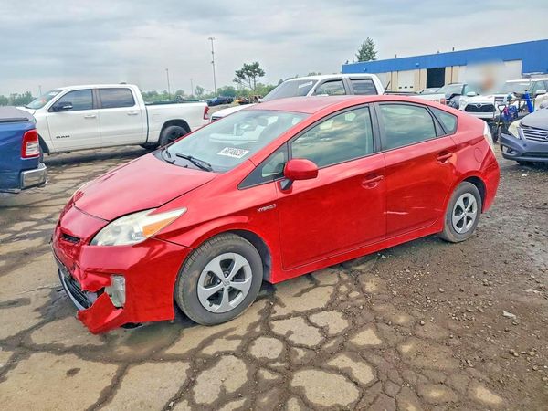 2013 TOYOTA PRIUS