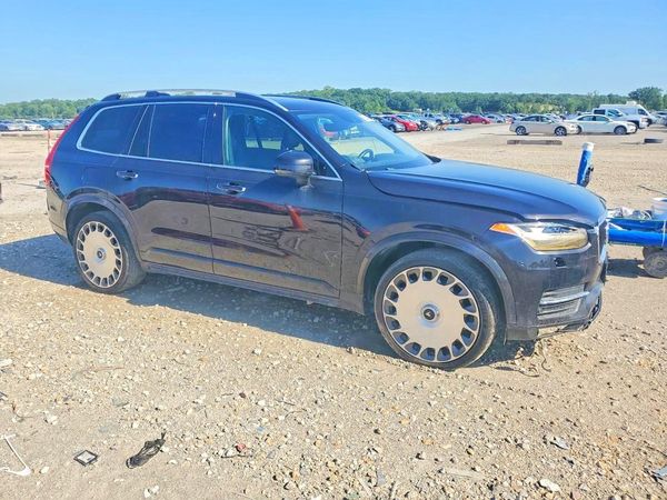 2016 VOLVO XC90