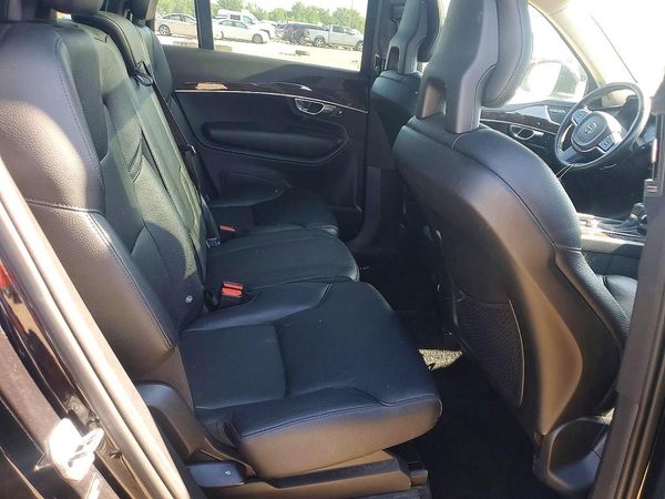 2016 VOLVO XC90