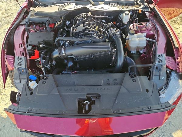 2025 FORD MUSTANG I4